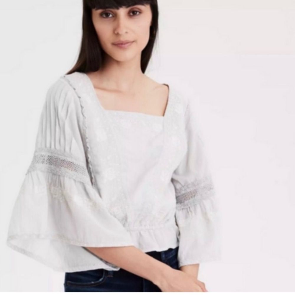 American Eagle Embroidered Bell Sleeve Blouse Womens S Boho Cottagecore Renfair